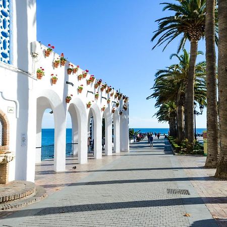 Nerja Apartamento Centro Exterior foto